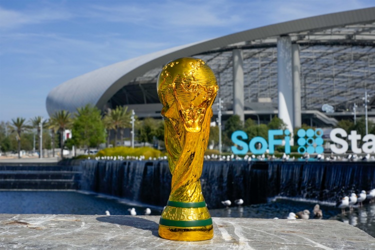中国企业世界杯赞助腰斩:5亿美元仅列第二,较上届缩水64%