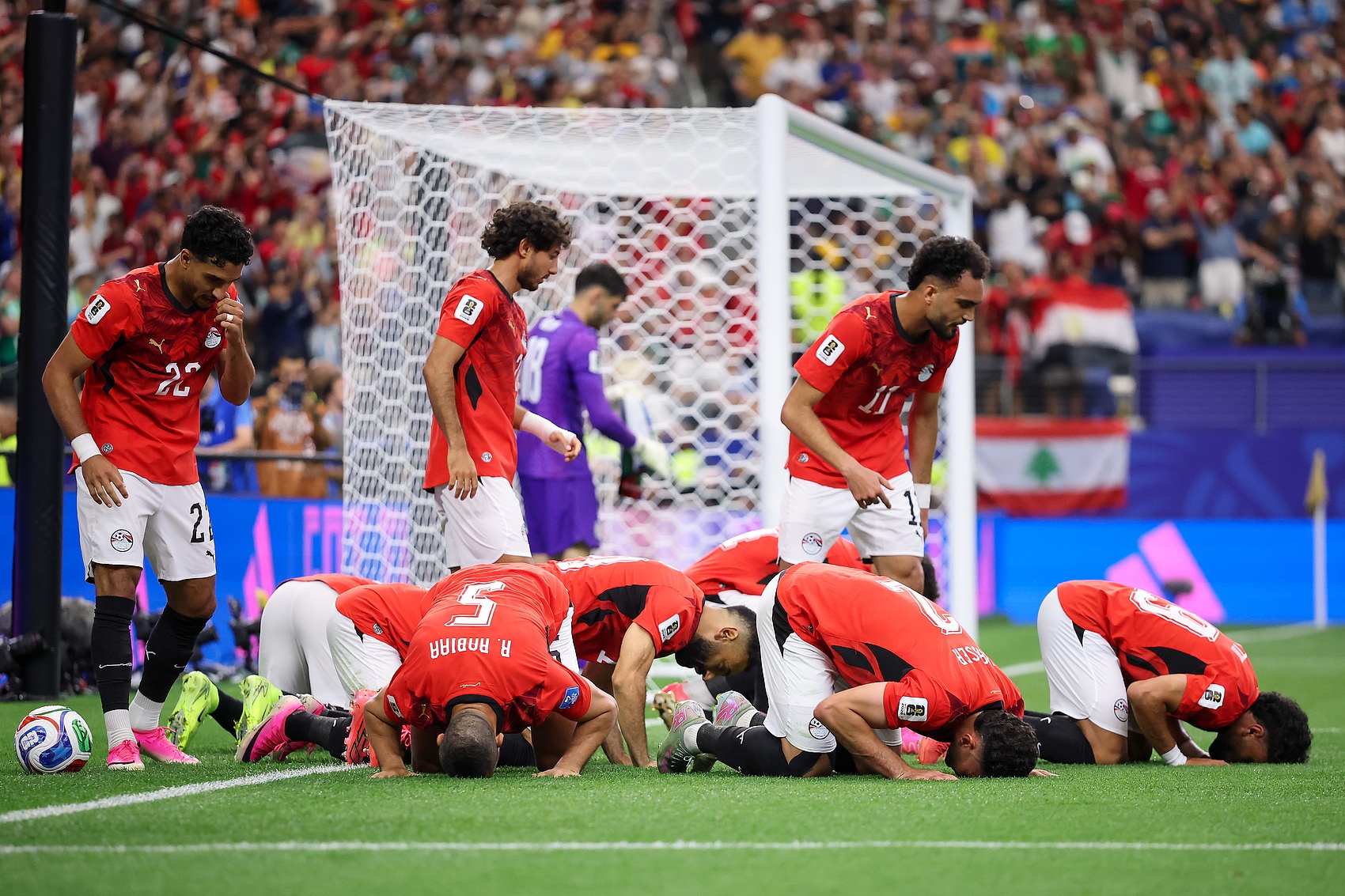 哈尼自摆乌龙，埃及1-1澳大利亚进加时