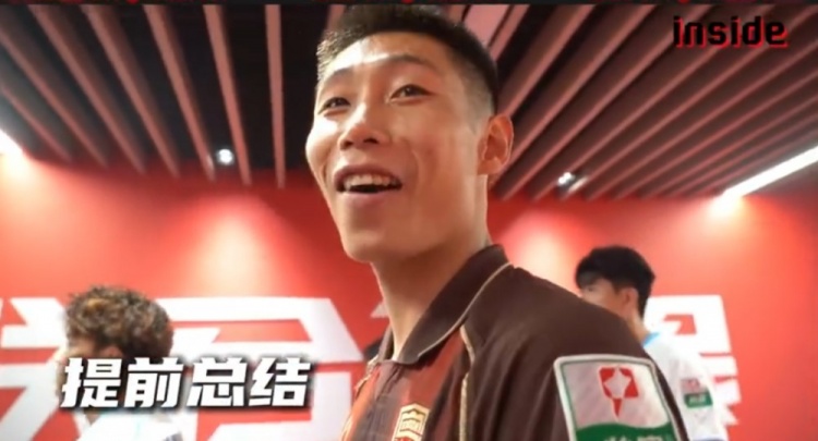 绝杀后更衣室原声:想想背后多少球迷