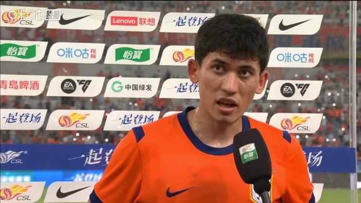 买乌郎破荒+3球领先遭反扑,泰山4-3险胜玉昆 买乌郎破荒+3球领先遭反扑,泰山4-3险胜玉昆