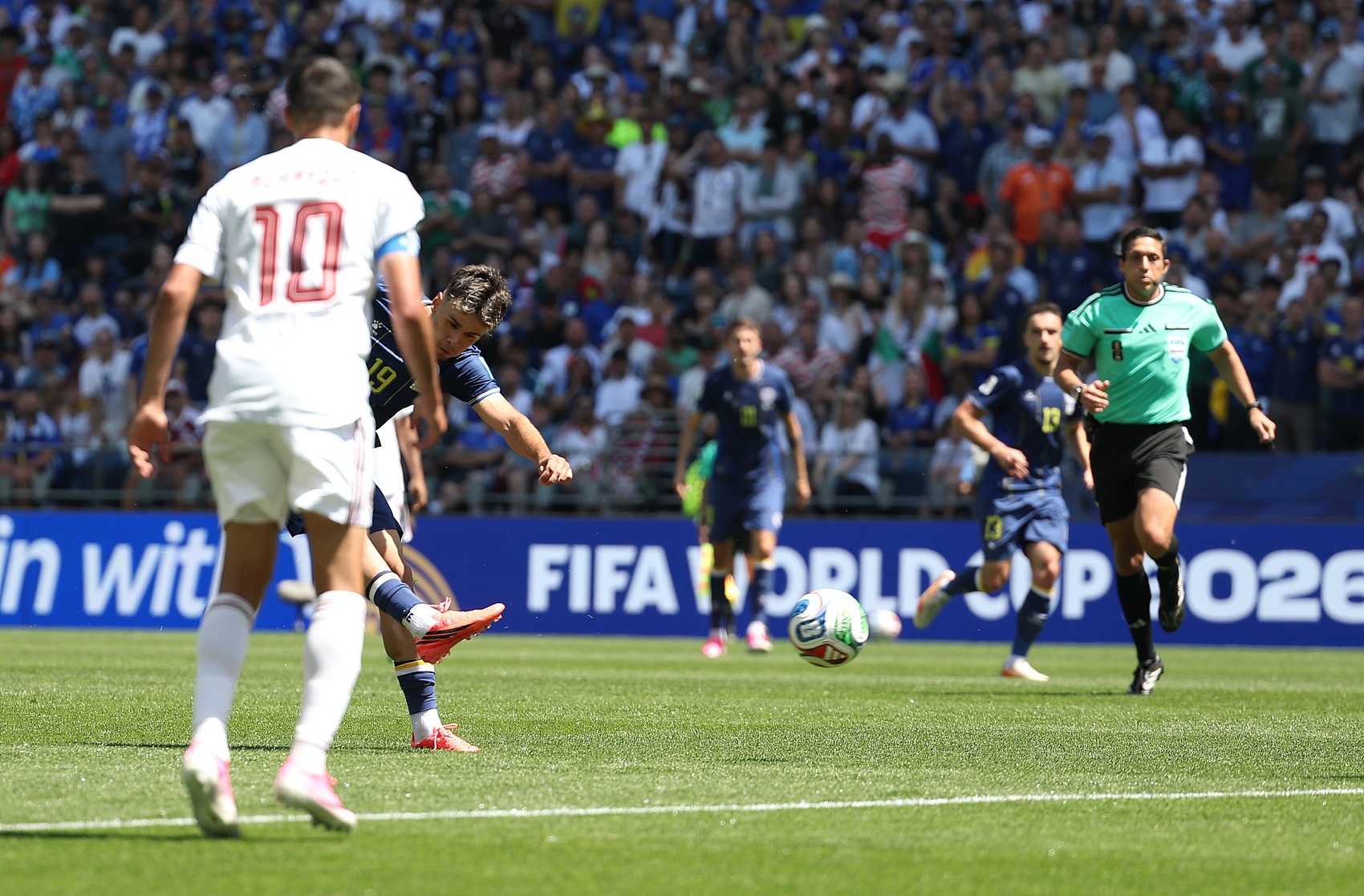 FIFA官方公布世界杯最佳进球12候选:费兰决赛绝杀领衔,梅西姆巴佩在列 FIFA官方公布世界杯最佳进球12候选:费兰决赛绝杀领衔,梅西姆巴佩在列