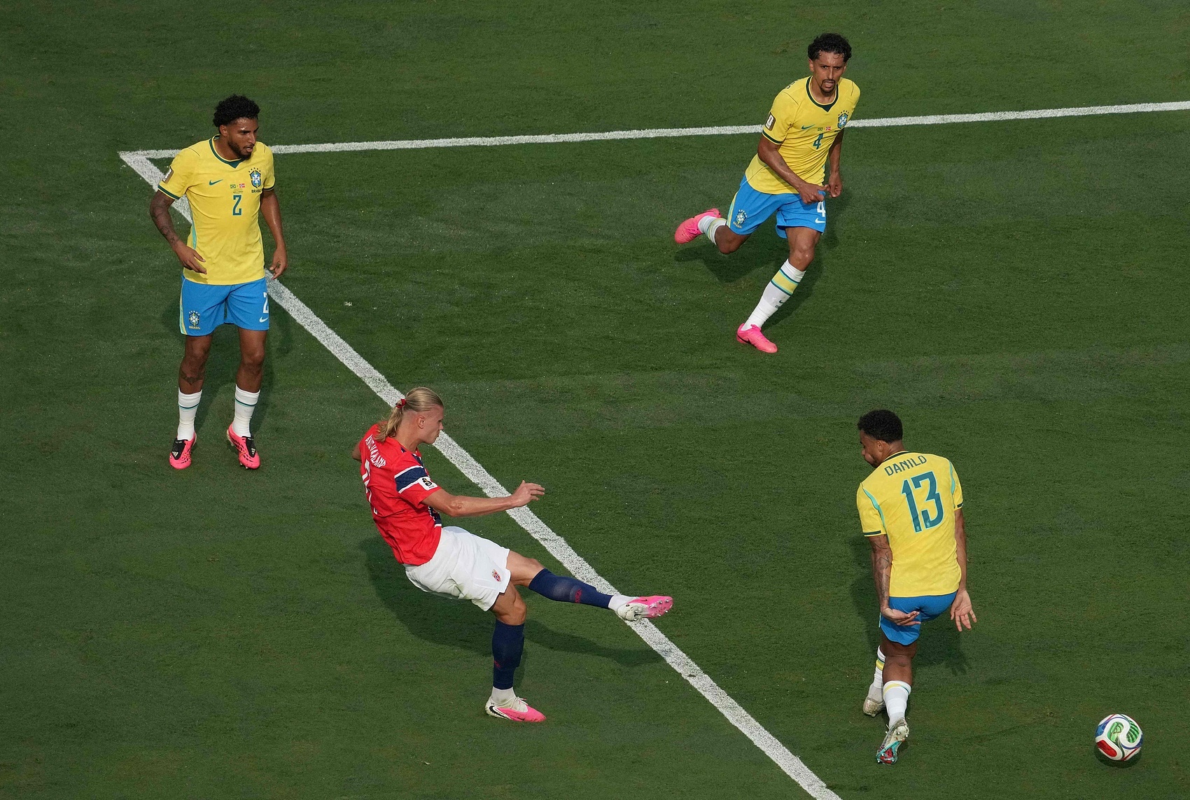 FIFA官方公布世界杯最佳进球12候选:费兰决赛绝杀领衔,梅西姆巴佩在列 FIFA官方公布世界杯最佳进球12候选:费兰决赛绝杀领衔,梅西姆巴佩在列