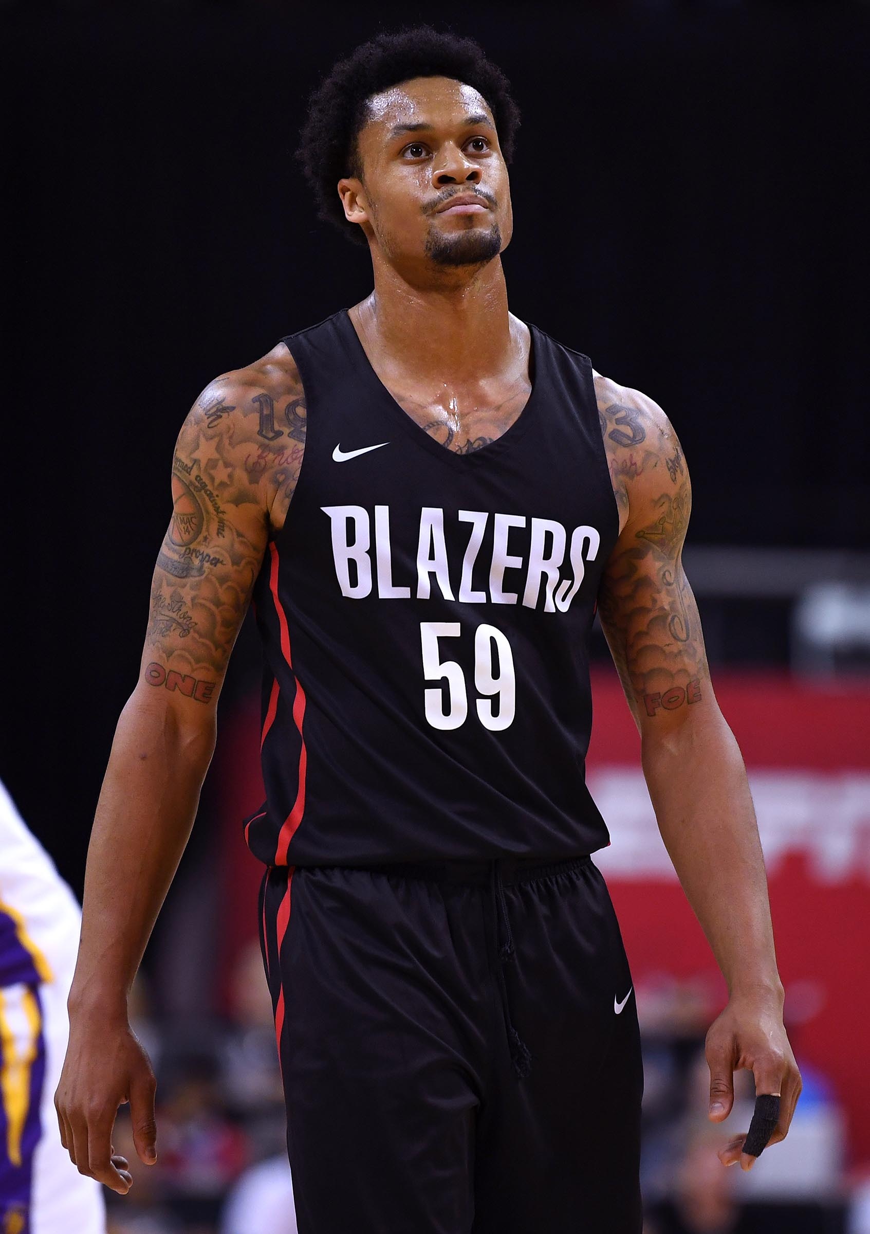 勇士11号秀伦德博格包揽夏联MVP+FMVP 近10年荣誉榜全回顾 勇士11号秀伦德博格包揽夏联MVP+FMVP 近10年荣誉榜全回顾