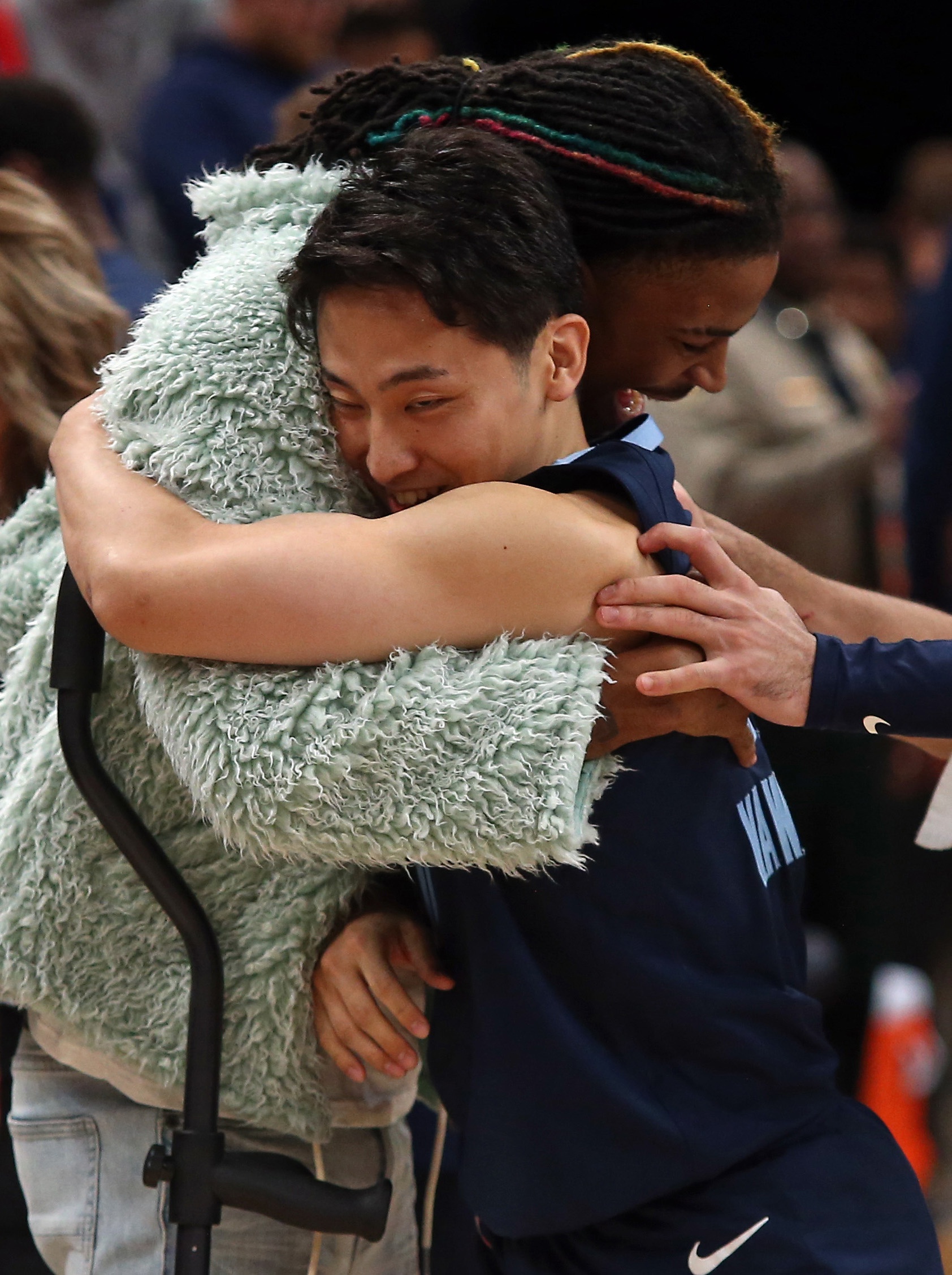 莫兰特转发河村勇辉夏联合集 昔日队友场均4.8助攻