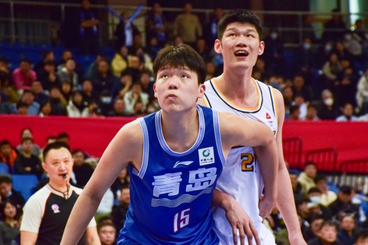 殳海：杨瀚森目前难当国家队核心 赵睿胡金秋挡拆效果更清晰