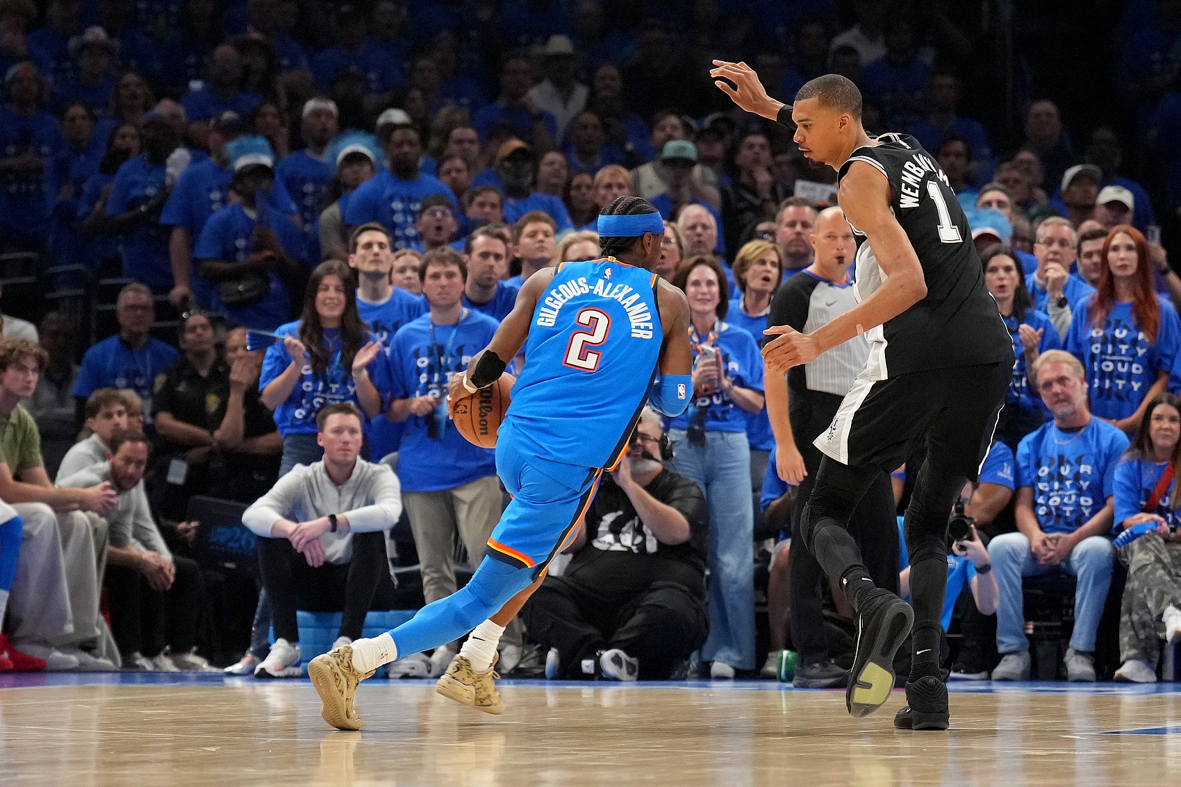 文班亚马成NBA2K27封面人物 近8年封面全记录 文班亚马成NBA2K27封面人物 近8年封面全记录