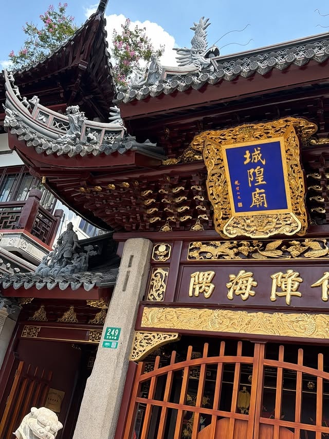 乔治妻子社媒晒中国行照片:上海48小时影像记录 乔治妻子社媒晒中国行照片:上海48小时影像记录
