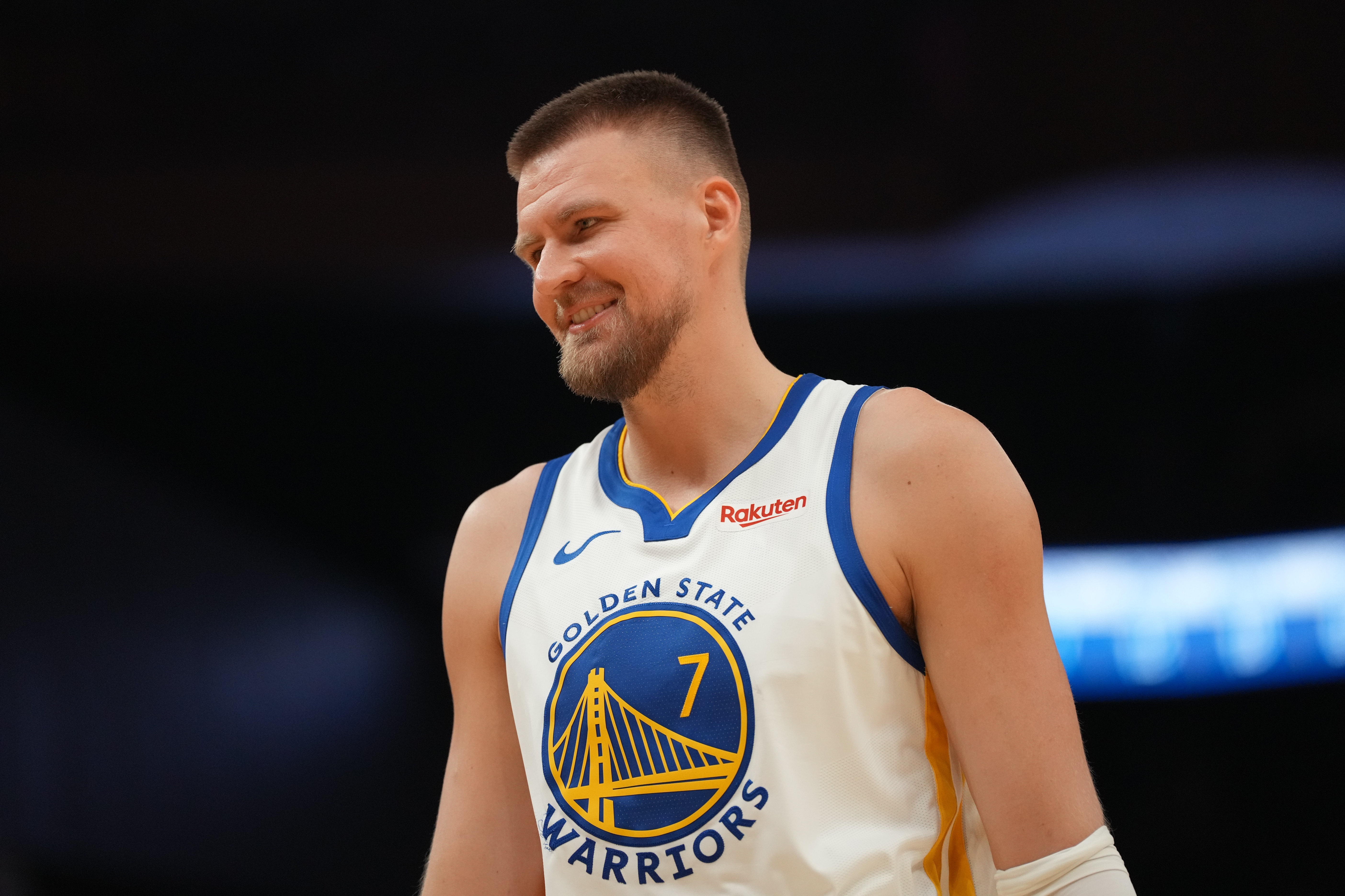 HoopsHype80大国际球星:奥拉朱旺居首 姚明第18 文班仅第50 HoopsHype80大国际球星:奥拉朱旺居首 姚明第18 文班仅第50