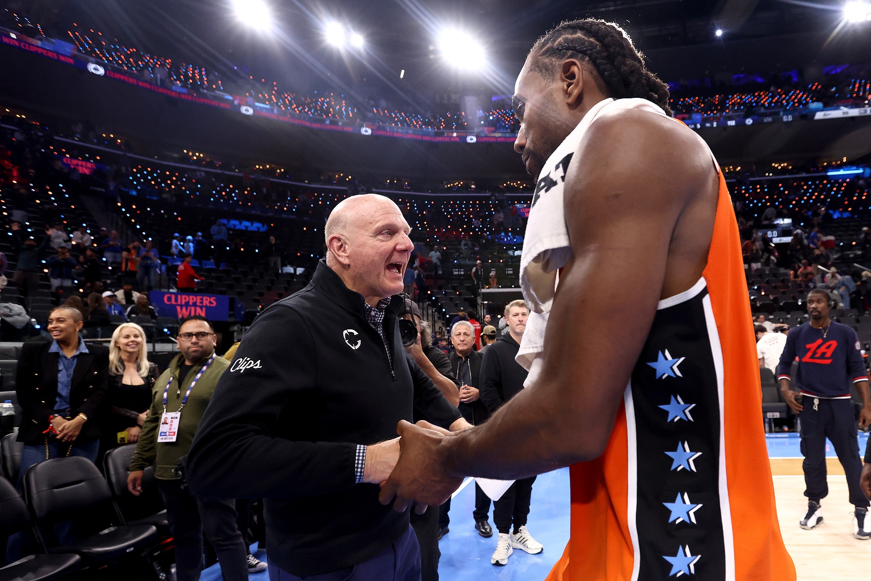 Fischer:NBA对伦纳德调查训练营前结束 交易达成后与猛龙谈多年续约 Fischer:NBA对伦纳德调查训练营前结束 交易达成后与猛龙谈多年续约